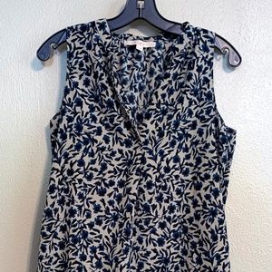 LOFT split neck sleeveless swing dress size M (Petite)